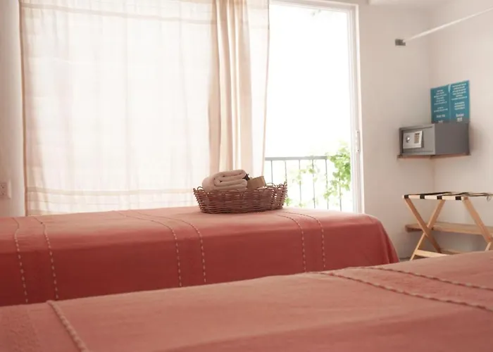 Hotel Amorcito Corazon & *